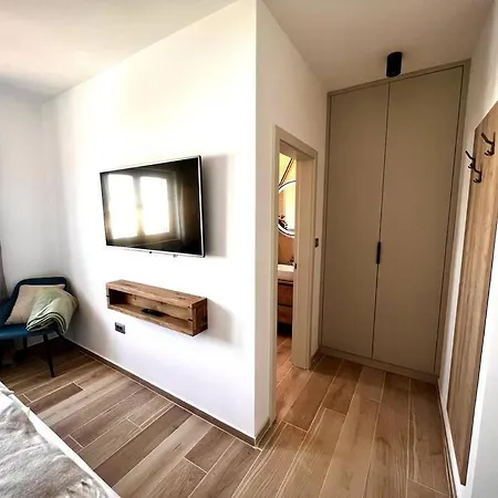 Villa Stara Skola *